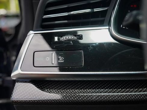 Used 2023 Audi SQ8 Prestige AWD/4WD image 39