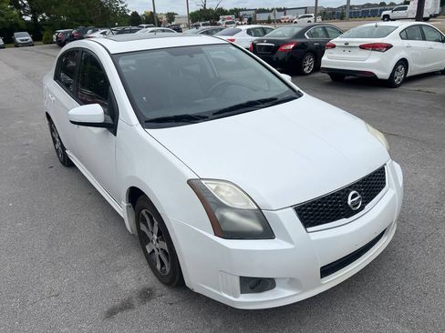 Used 2012 Nissan Sentra 2.0 SR w/ Special Edition Pkg FWD image 4