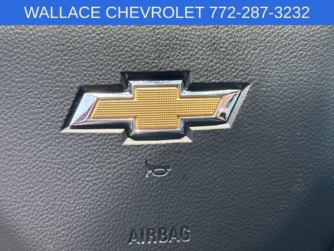 Used 2025 Chevrolet Silverado 1500 LT AWD/4WD image 23