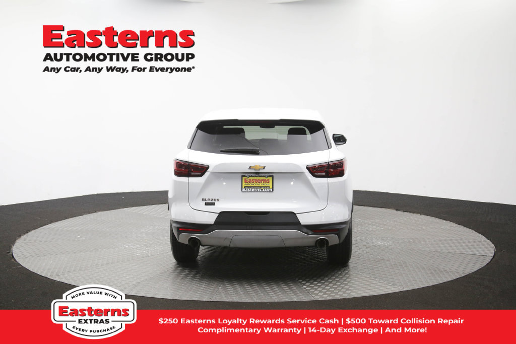 Used 2025 Chevrolet Blazer LT FWD image 38