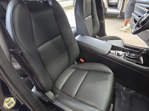 Used 2024 MAZDA MAZDA3 s FWD image 10