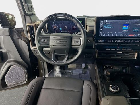 Used 2025 GMC Hummer EV 3X w/ LPO, Cargo Utility Package AWD/4WD image 25