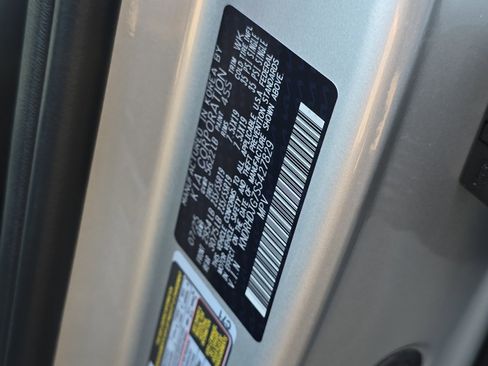 New 2025 Kia Sorento EX w/ EX Panoramic Sunroof Package image 23