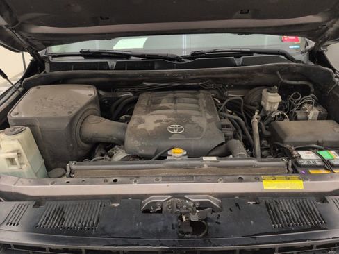 Used 2016 Toyota Tundra Limited image 40