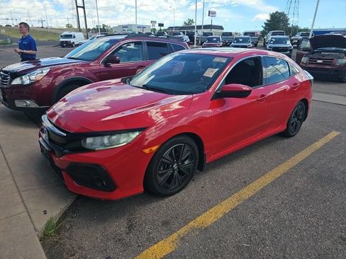 Used 2019 Honda Civic EX image 7