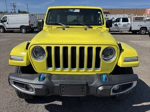 Used 2023 Jeep Wrangler Unlimited Sahara w/ Cold Weather Group AWD/4WD image 2