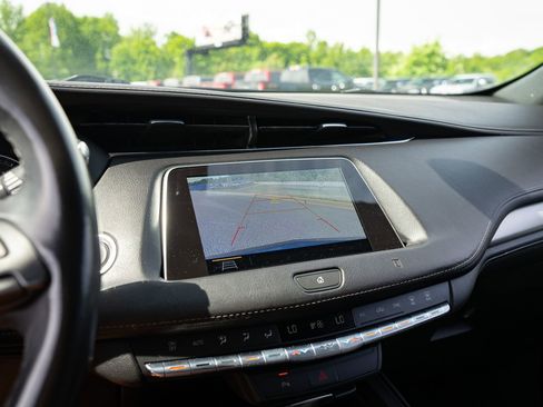 Used 2019 Cadillac XT4 Premium Luxury FWD image 24