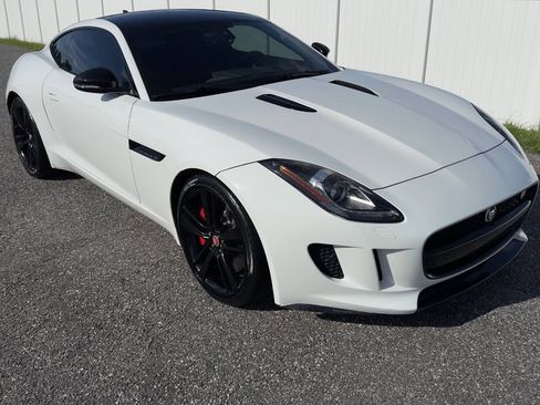 Used 2016 Jaguar F-TYPE Coupe RWD image 3