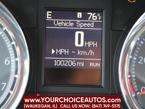 Used 2016 Chrysler Town & Country Touring-L image 24