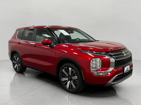 New 2026 Mitsubishi Outlander SE AWD/4WD image 1