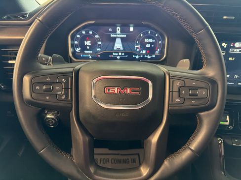 Used 2023 GMC Sierra 1500 AT4 w/ AT4 Premium Package AWD/4WD image 36