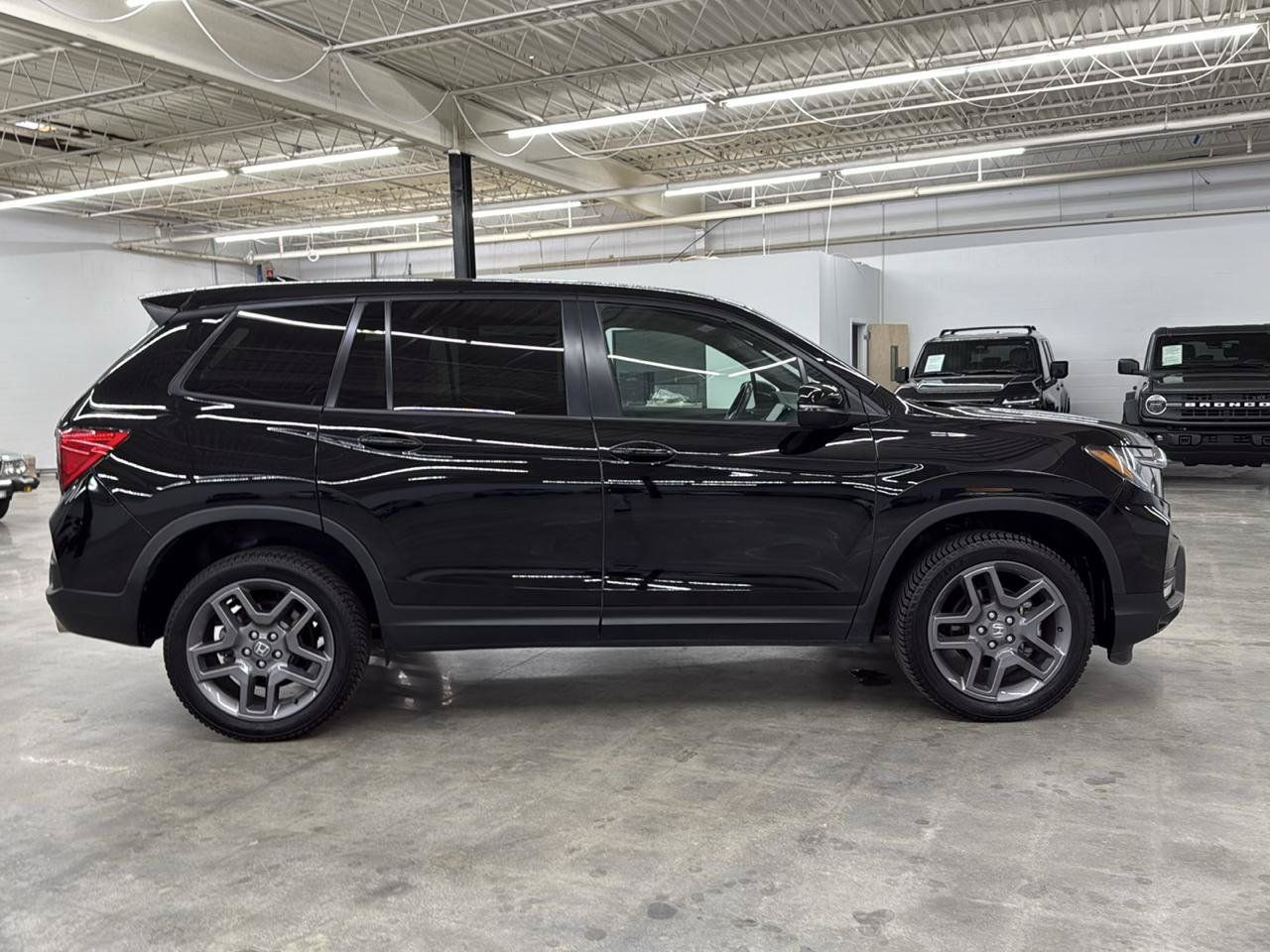 Used 2023 Honda Passport EX-L image 6