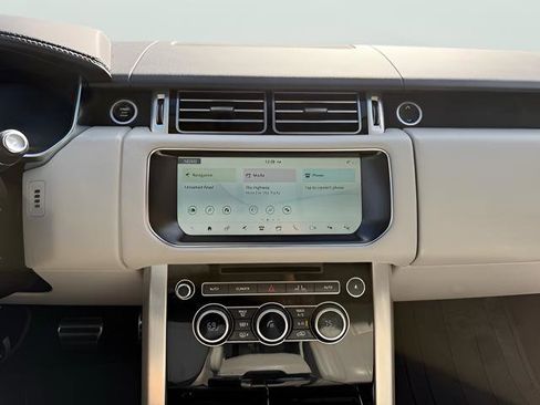 Used 2017 Land Rover Range Rover Long Wheelbase Supercharged image 16