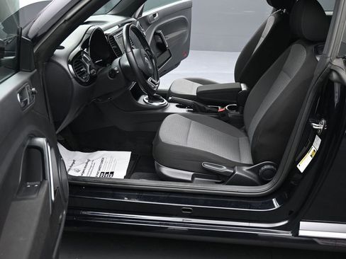 Used 2019 Volkswagen Beetle 2.0T S image 15