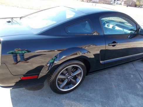 Used 2009 Ford Mustang GT image 29