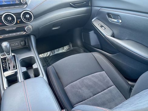 Used 2025 Nissan Sentra SR image 22