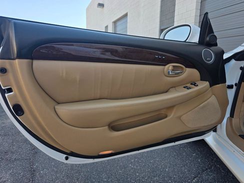 Used 2008 Lexus SC 430 Convertible RWD image 35