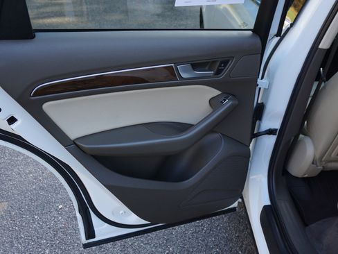 Used 2017 Audi Q5 2.0T Premium image 25