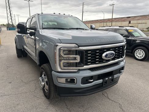 Used 2024 Ford F350 Limited w/ FX4 Off-Road Package image 6