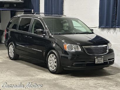 Used 2016 Chrysler Town & Country Touring
