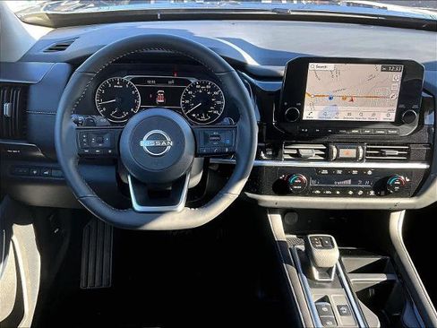 Certified 2025 Nissan Pathfinder SL w/ Cargo Package image 18