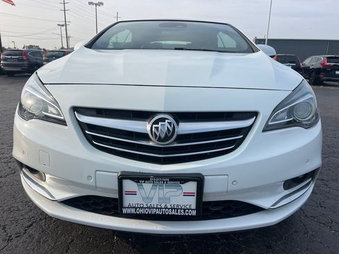 Used 2019 Buick Cascada Premium FWD image 2