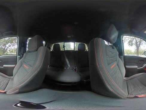 Used 2026 Nissan Frontier PRO-4X AWD/4WD image 39