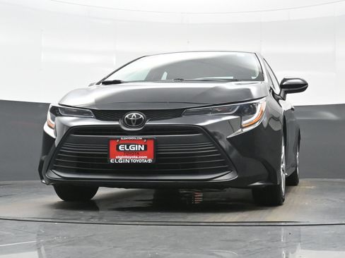 Used 2024 Toyota Corolla LE FWD image 24