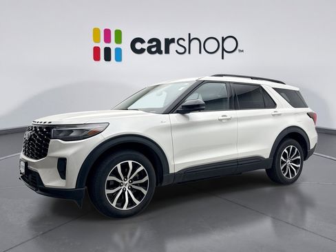 Used 2025 Ford Explorer ST-Line AWD/4WD image 1