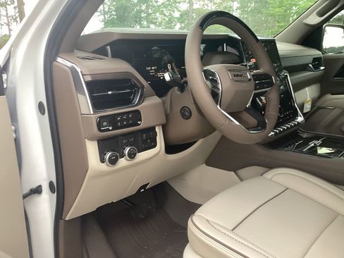 New 2026 GMC Yukon XL Denali w/ Advanced Technology Package RWD image 13