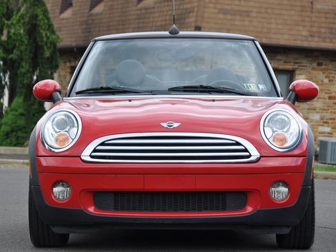 Used 2010 MINI Cooper Convertible w/ Cold Weather Pkg FWD image 4