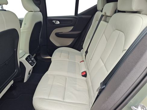 Used 2023 Volvo XC40 B5 Plus w/ Driver Assist Package AWD/4WD image 13
