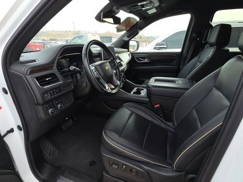 Used 2023 Chevrolet Tahoe Premier image 8