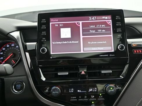 Used 2023 Toyota Camry XSE image 9