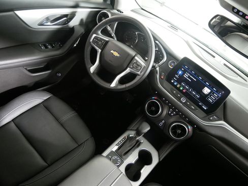 Used 2024 Chevrolet Blazer LT w/ LPO, Floor Liner Package image 9