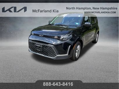 Used 2025 Kia Soul LX w/ LX Technology Package