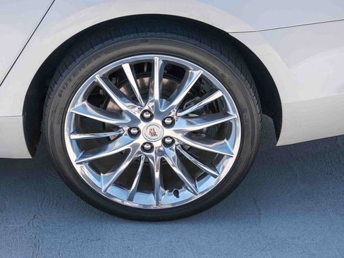 Used 2014 Cadillac XTS Platinum FWD image 9