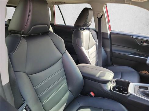 Used 2023 Toyota RAV4 XLE Premium FWD image 12