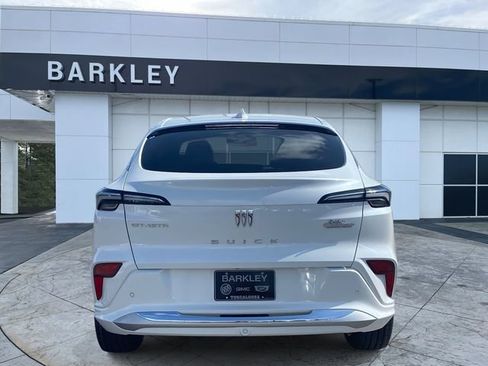 New 2026 Buick Envista Avenir image 3