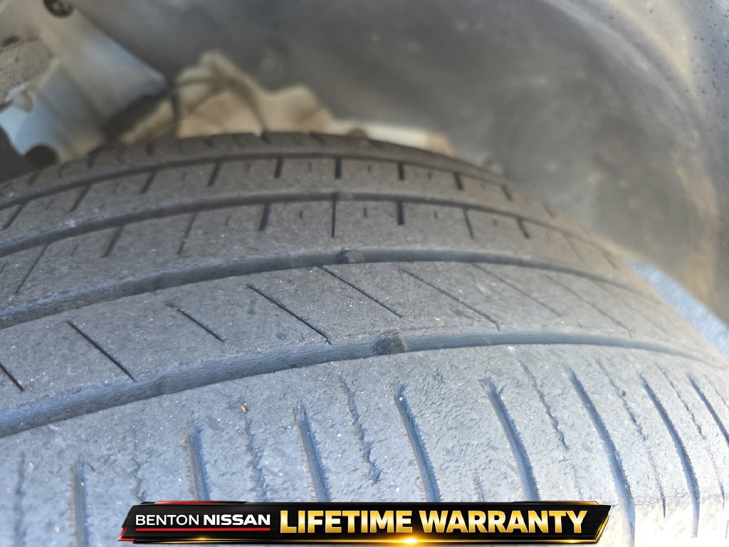Used 2021 Jeep Cherokee Latitude Plus FWD image 6