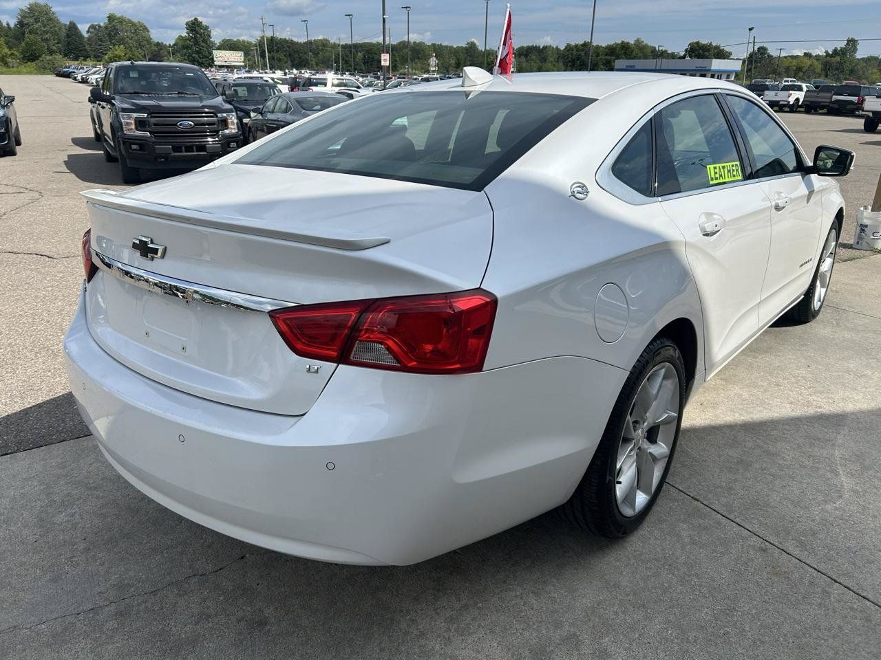 Used 2016 Chevrolet Impala LT w/ Leather Package FWD image 5