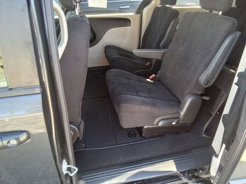 Used 2011 Dodge Grand Caravan Mainstreet w/ PWR Convenience Group image 10