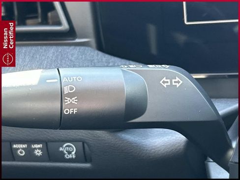 Certified 2025 Nissan Kicks SV w/ SV Premium Package FWD image 35