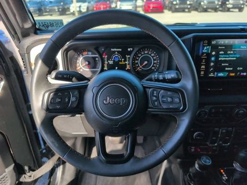 Used 2024 Jeep Wrangler Unlimited Sport AWD/4WD image 14