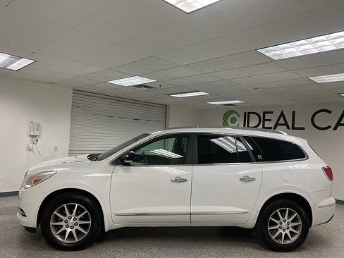 Used 2017 Buick Enclave Leather image 8