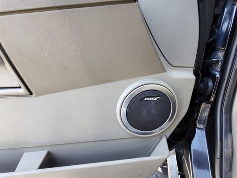 Used 2003 HUMMER H2 w/ Preferred Equipment Group image 26