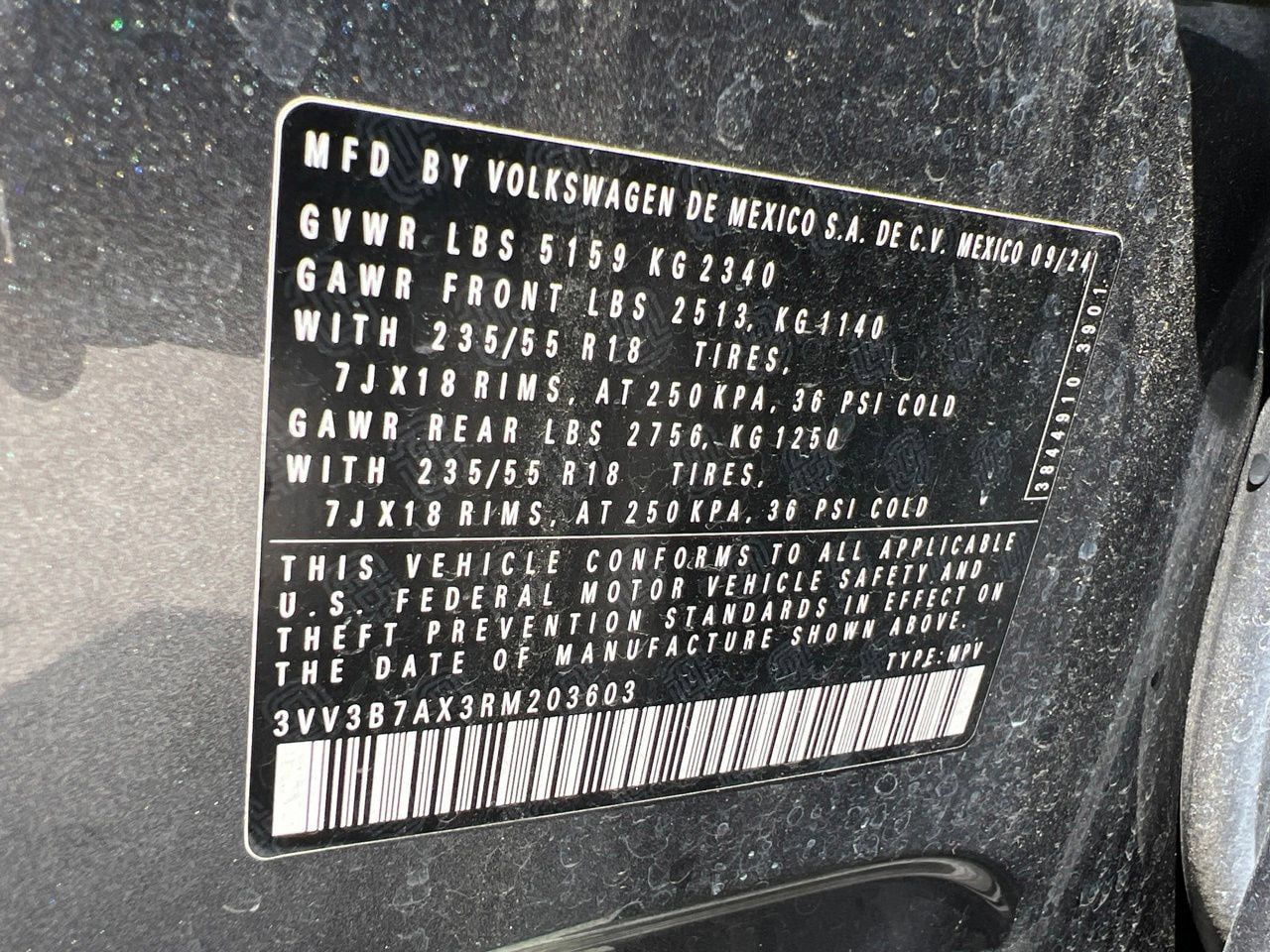 Used 2024 Volkswagen Tiguan SE FWD image 28