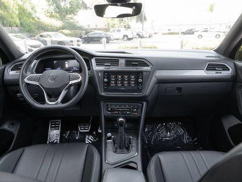 Used 2023 Volkswagen Tiguan SE R-Line FWD image 24