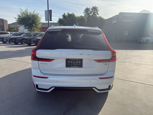 New 2026 Volvo XC60 T8 Ultra w/ Protection Package Premier image 5