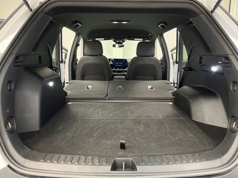 Used 2025 Chevrolet Equinox LT AWD/4WD image 36